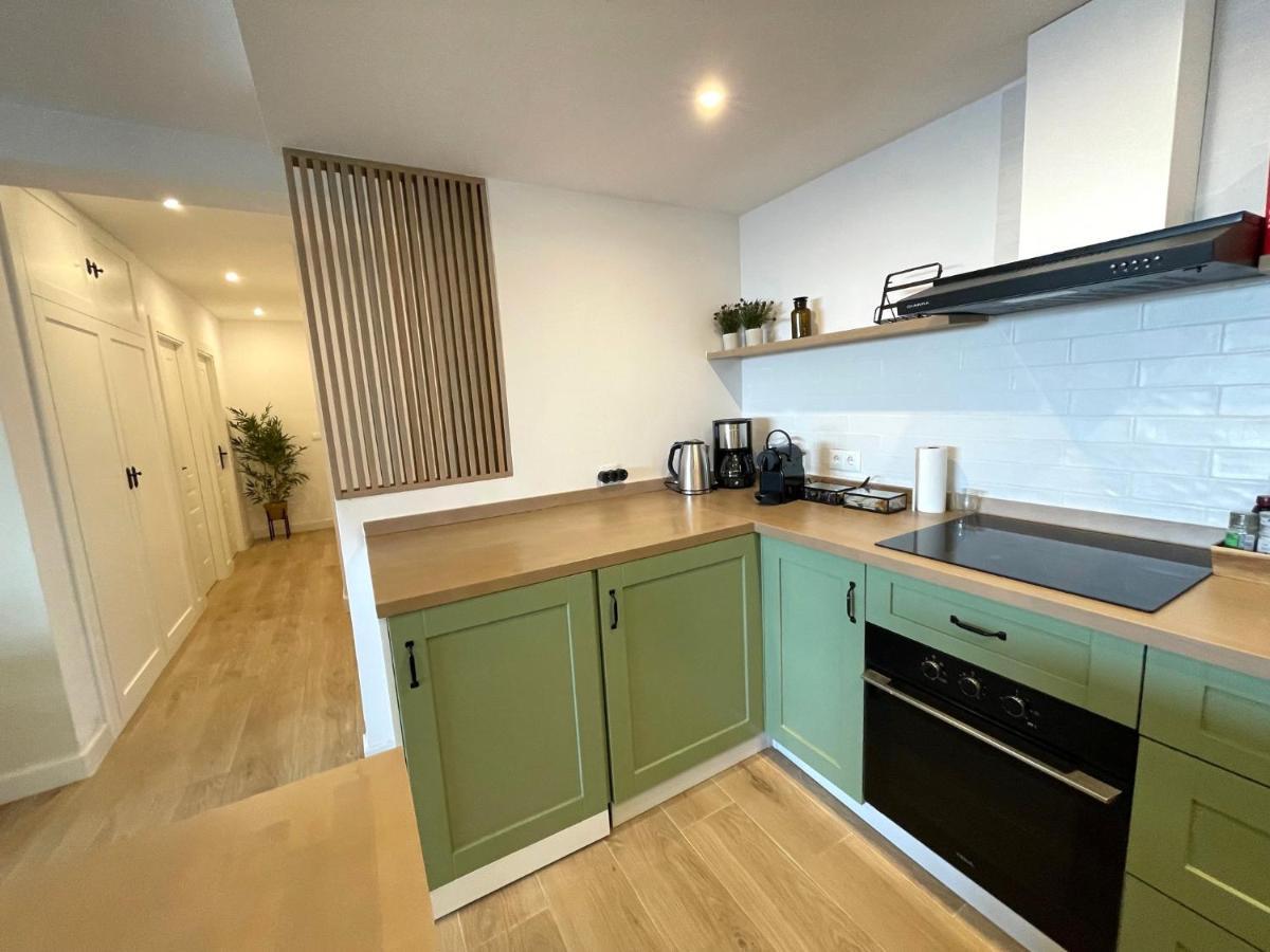 Luxury And Newly Refurbished 3 Bedroom Next To The Slopes Including Indoor Parking Apartment *