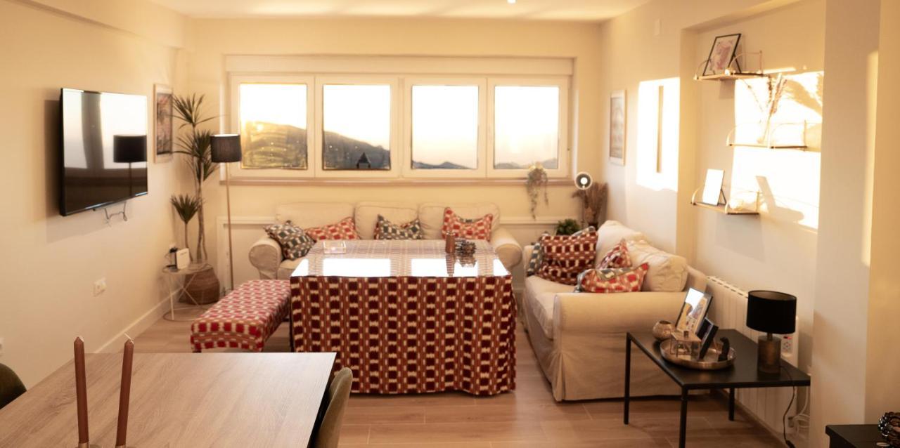 Apartment Luxury And Newly Refurbished 3 Bedroom Next To The Slopes Including Indoor Parking Sierra Nevada